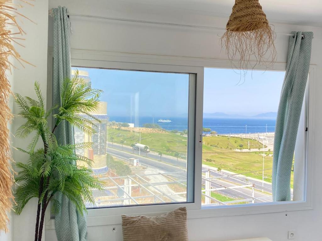 Appartement A Ksar Sghir En Face Du Terminal Passagers De Ferry Port Tanger Med المظهر الخارجي الصورة